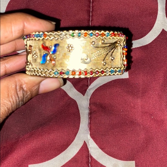 Bracelet - Picture 1 of 4